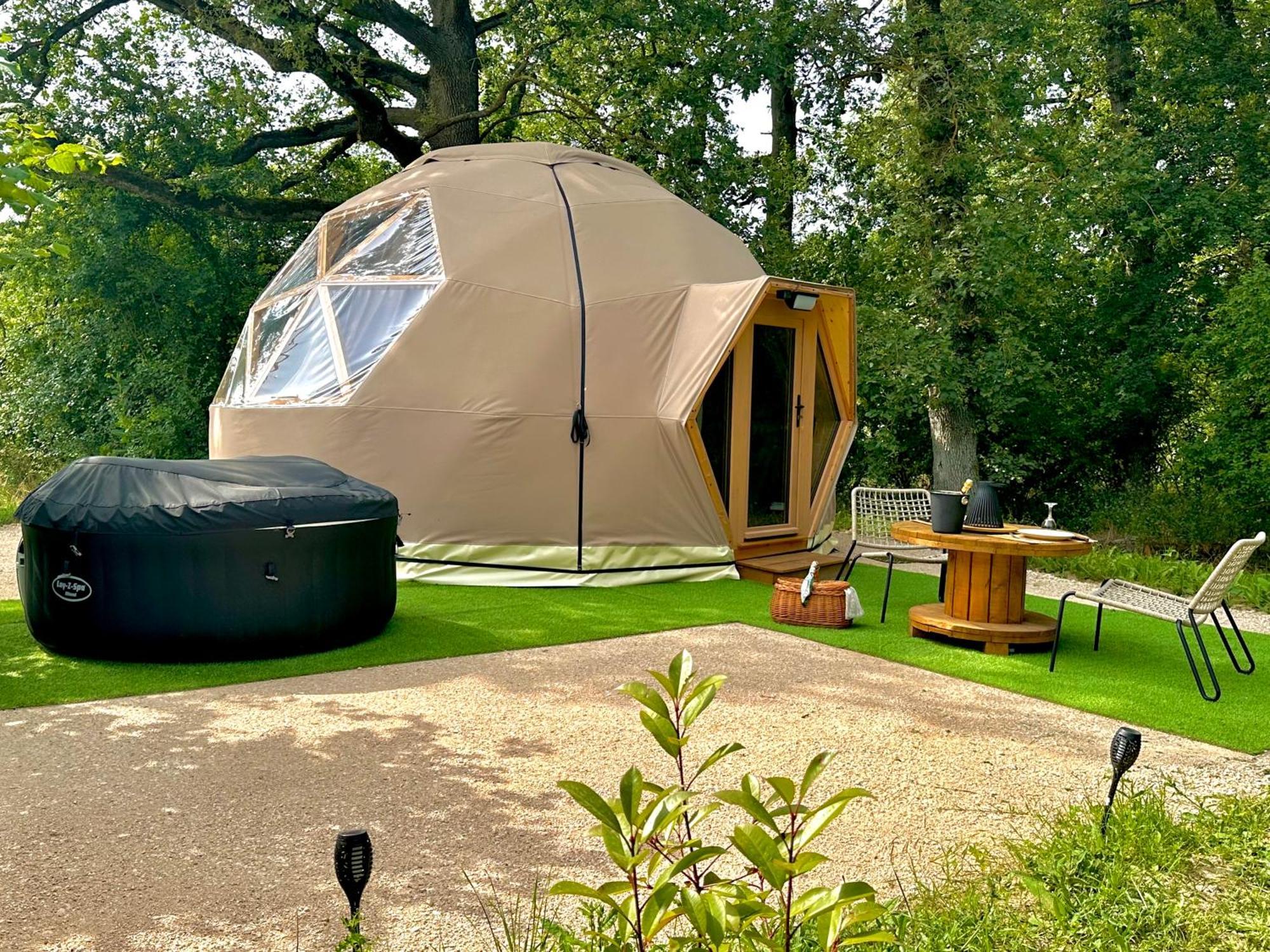 Dome Pathome Catonvielle Exterior foto